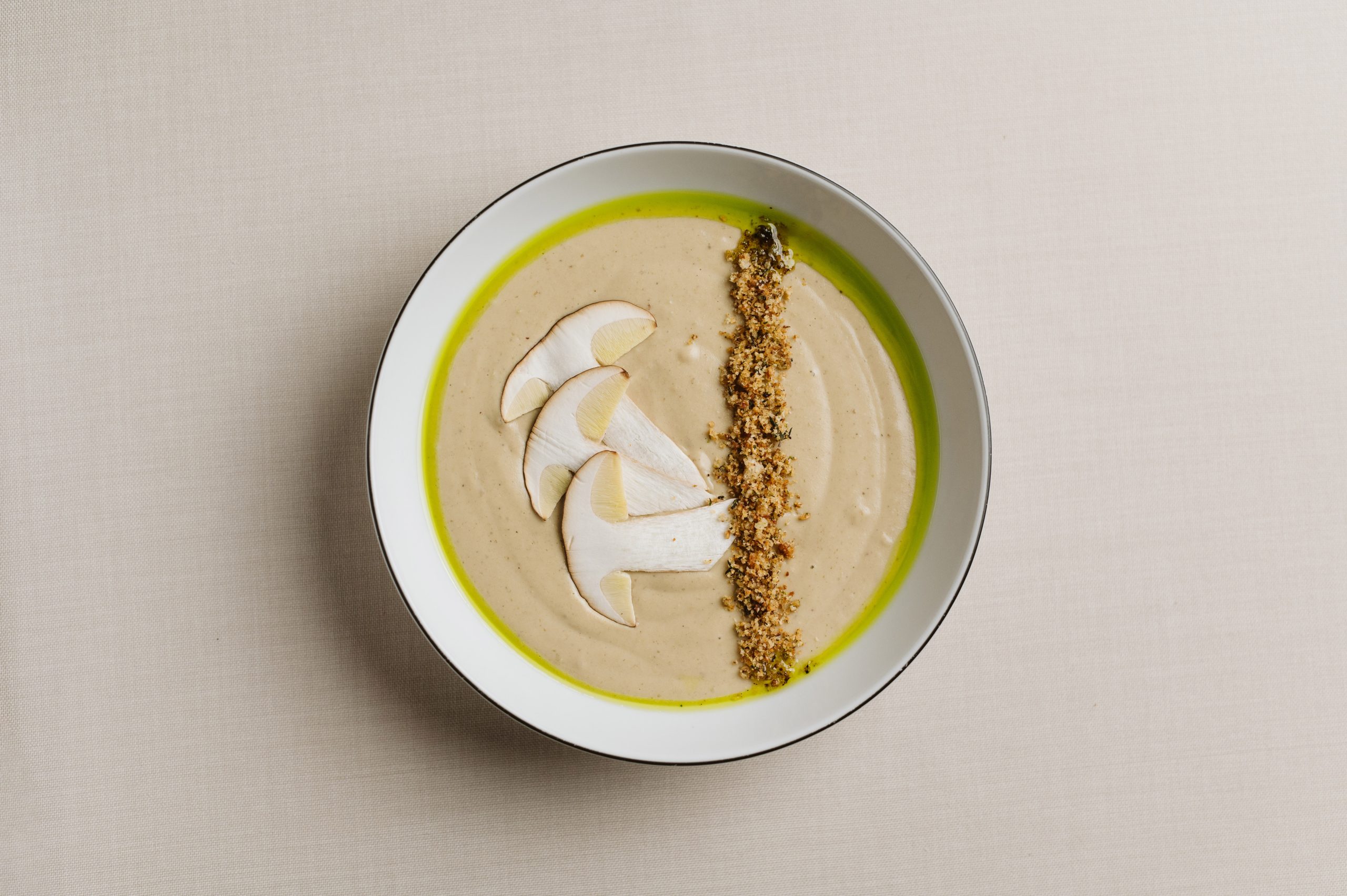 Krem z borowików z pangrattato i oliwą szczypiorkową - obrazek 8