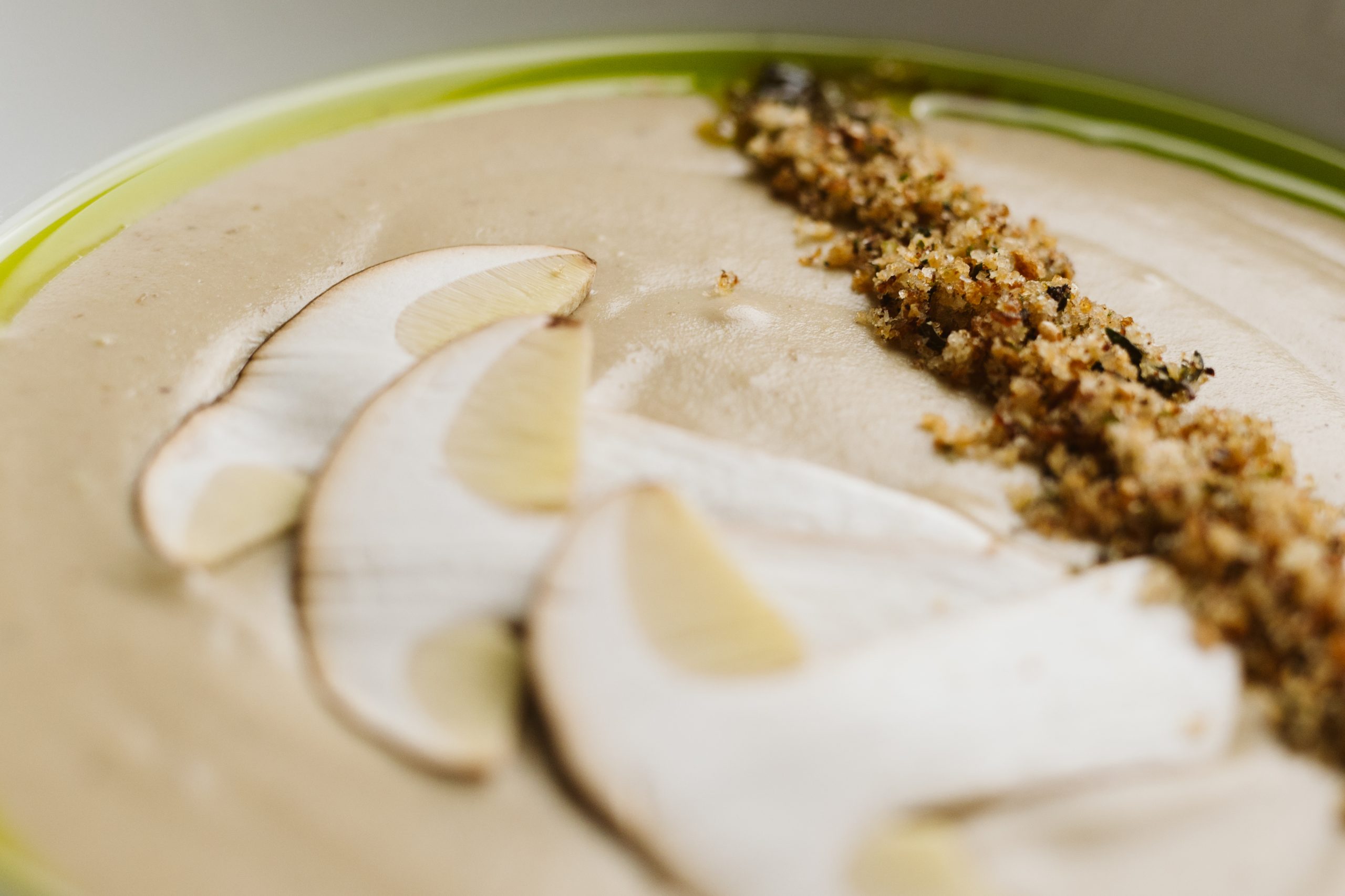 Krem z borowików z pangrattato i oliwą szczypiorkową - obrazek 7